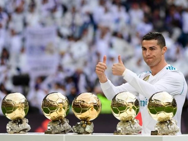 Hiện tại Ronaldo đã sở hữu cho mình 5 quả bóng vàng